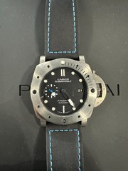 Panerai Submersible Black Dial 47MM Titanium COMPLETE SET MINT PAM01305