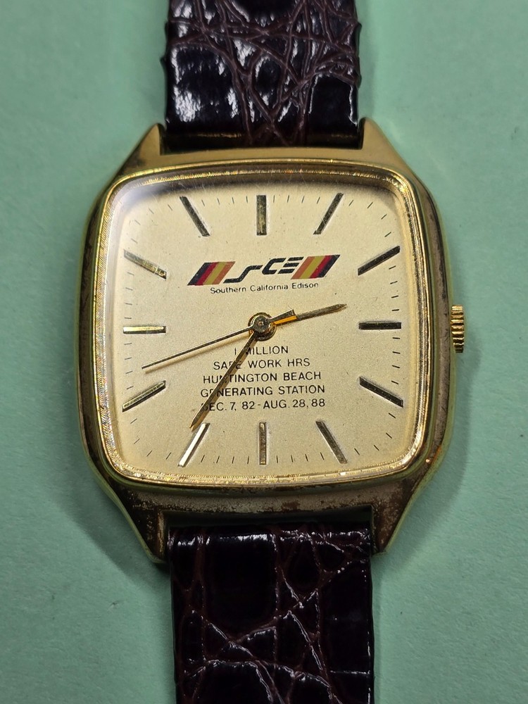 Vintage SCE Southern California Edison Safety Reward Watch 1988 Parts / Repair