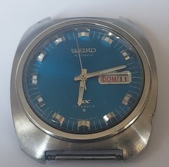 Seiko DX Watch Sunburst Blue Automatic Calendar Model 17 Jewel 6106 – 8439 Runs
