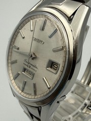 Vintage Seiko SeikoMatic Week Dater 6218-8971 Automatic DiaShock 35J -Rank B