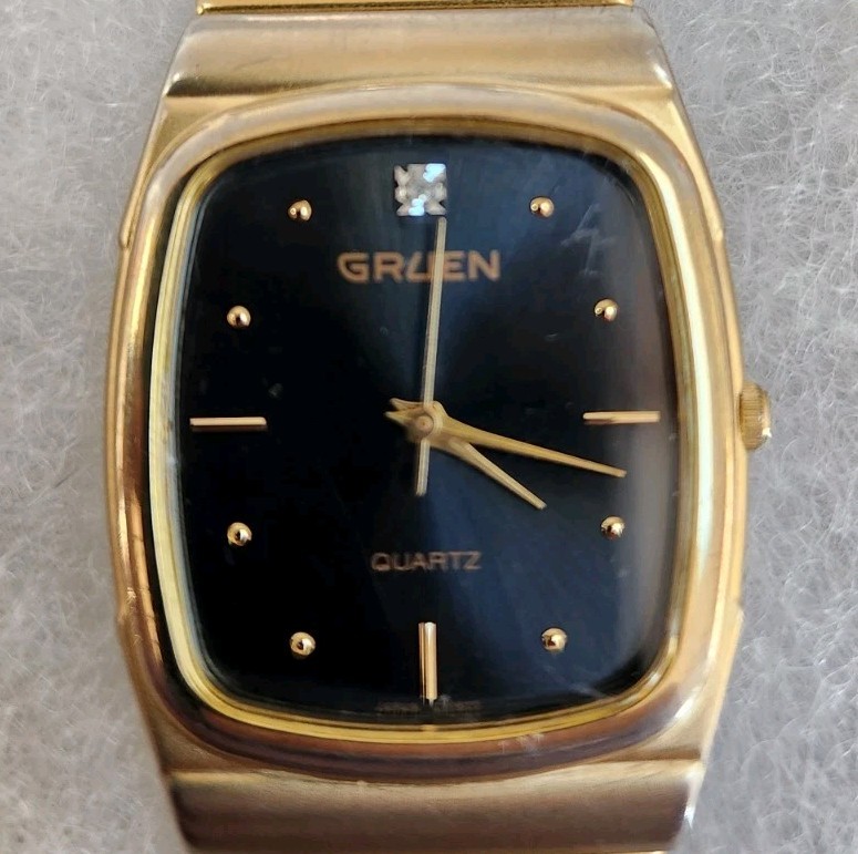 Gruen Japan Movement 001-6L32 Tank Gold Wristwatch Tested Working 28mm Unisex