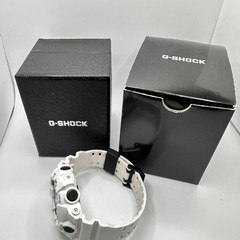 CASIO G-SHOCK GA-700 5522 White Quartz Watch Used
