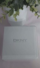DKNY WOMEN’S WATCH – LEATHER STRAP – ORIGINAL BOX – BEAUTIFUL