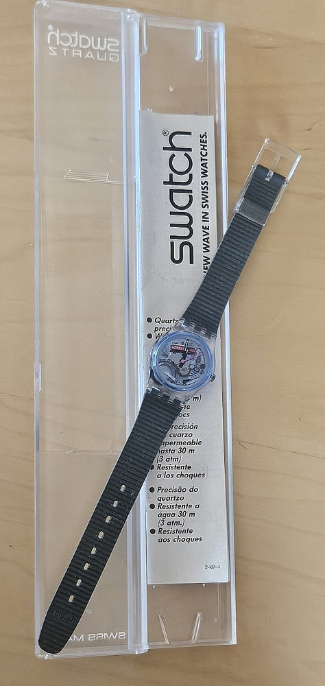 SWATCH WATCH LK106 BLUE BAY LADIES SWATCH ORIGINAL 1987 RARE W/ Case & Manual