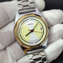 ⭐ Vintage Soviet wrist watch Raketa mechanical 2614.H 18 jewels made in USSR 80s