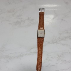 SEIKO Quartz Wristwatch V701 5E20 Working Condition