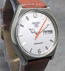 Vintage Seiko 5 automatic Day Date Movement No.6309A Japan made men’s watch.