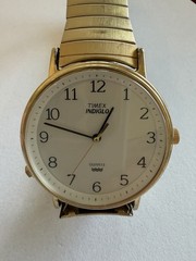 Timex Indiglo Quartz Analog White Dial Gold Tone Water Resistant vintage
