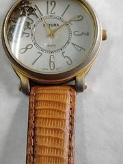 Futura Watch Women 29mm Gold Tone Floating Charms Moon Star New Battery 7.5″ #14