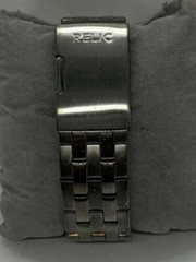 Relic ZR12081 Men’s Watch Analog Quartz Grey Stainless Steel 40.5mm Case D810