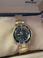 Rolex Submariner 40 mm 18K Yellow Gold Nipple Dial Watch Bracelet 1680 C. 1970.