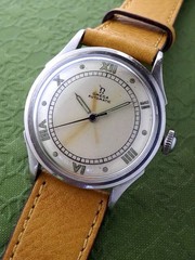 VINTAGE 1944 OMEGA FIRST SERIES BUMPER AUTO 28.10RA WATCH Ref: 2438-2 WORKING