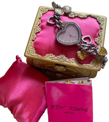 RARE BETSEY JOHNSON Cheetah Heart Charm Watch, Chain, Original Gold / Pink Chest