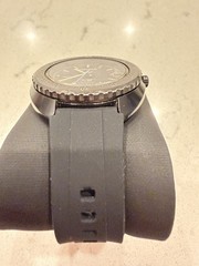 Citizen Custom V2 Blackie 4-720986 Auto 23J Rare White Day/Black Date – Running