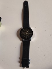 Brand New Black Quartz Leather Banded Watch For Men/Woman