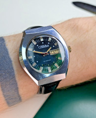 Slava 2426 Vintage Watch Soviet USSR Men Mechanical Day Date 2 MChZ Green Dial