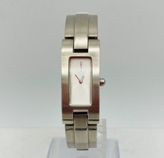 VTG DKNY Women’s Watch Quartz Analog Minimalist dial Modernist style NEW BATTERY
