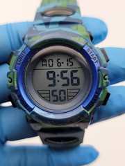 Lavaredo Kids Digital Watch 38mm Blue Green Band 4.75″-7.5″, Runs