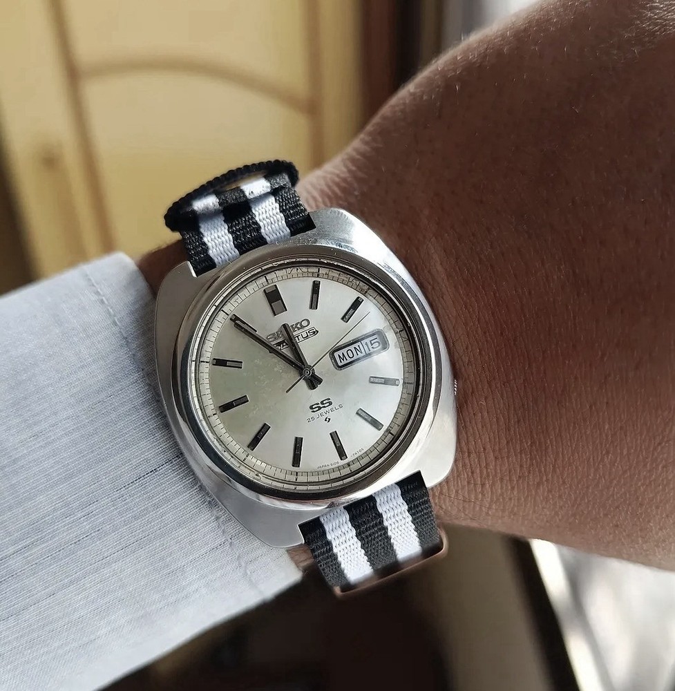 Seiko ACTUS SS 6106-7440 25 Jewels Automatic 1969