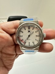 NEW 2K.WATCH LE MANS STAINLESS STEEL WHITE DIAL AUTOMATIC 40mm FREE SHIPPING