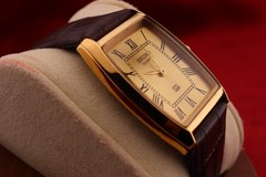 Vintage Men Seiko quartz Barrel-Tank Golden Dial ,Dark Brown leather Dress Watch
