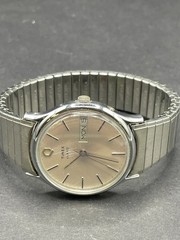 Vtg Timex Q Quartz Watch Day Date Champagne Dial Speidel Stretch Band 33.5mm