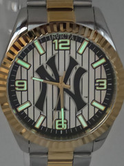 Invicta MLB New York Yankees 43mm W/Luminous Indices Silver Gold Men’s Watch