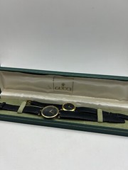 Lot Of 2 Gucci Watches Men & Woman Original Buckles In Booth Swiss Made