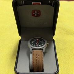 NOS! Wenger Marlboro Unlimited SAK Design Quartz Analog Date WR 50m Leather Box