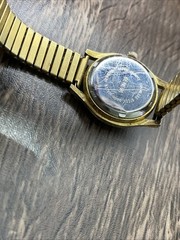 Geneva Vintage Women’s Watch Gold Tone With Beautiful Brown Lined Dial Working
