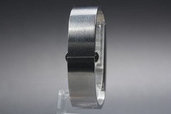 [Near MINT] GUCCI 2400S 14mm Black Dial Bangle Quartz Women’s Watch from JAPAN