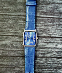 Vintage Barrel Tonneau Tank Slv Blu Blu Satin Men Dress Watch New Mov Batt-