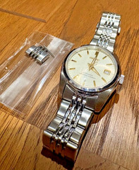SEIKO SCVS001 6R15-00A0 Automatic Cream White Dial JDM Watch Japan