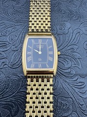BLACK DIAL Vintage Seiko Slim Quartz Men’s Wrist Watch