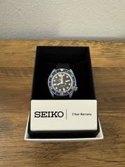 Seiko 5 Sport Mens SRPD93 Blue Dial Automatic Silicone Band Watch (READ)