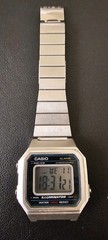 Casio B650WD-1A Men’s Vintage Classic Metal Band Alarm Chronograph Watch