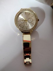 Beautiful Gold Watch With Four Bracelets With It 4.25″x3.25″x3.25″Box, 9 Oz New