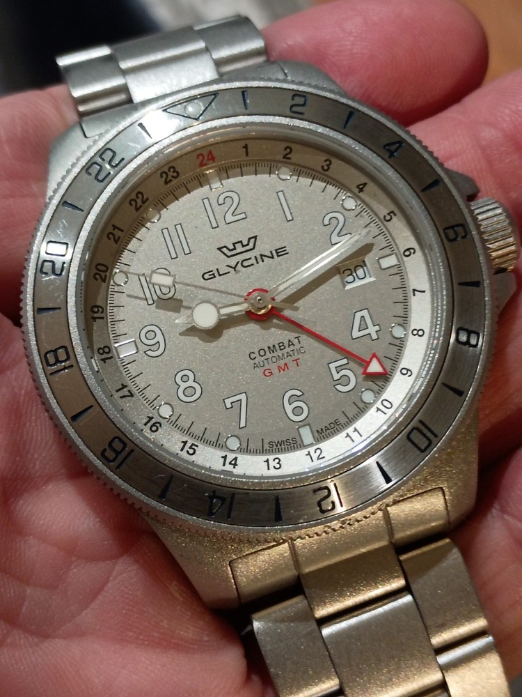 Glycine Combat Sub Gmt GL0330 46mm Automatic 300 Meter Diver