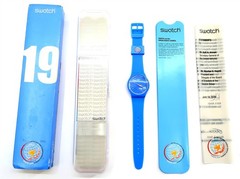 NEW Swatch Watch SHAKE THE WORLD 19 SUJZ102 + Case & Papers 2006 UN HUMAN RIGHTS