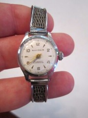 VINTAGE MAYFAIR LADIES’ WATCH – WINDUP – 6″ -TUB BBA-14