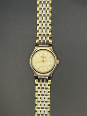 Vintage Devon Ladies Two-tone Quartz Watch Non Working
