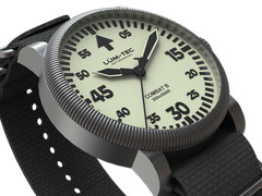 Lum-tec Watch Combat B72 Inverse Lume 2 heavy straps Made in USA 43mm New In Box