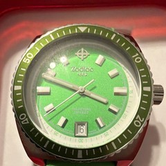 Zodiac Sea Dragon Swiss Quartz Diver Watch Green Dial Rubber Strap Date Bezel