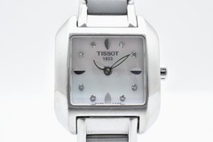 TISSOT T02.1.285.74 T-Wave Quartz Women’s Watch 23mm Square Diamond Swiss Box