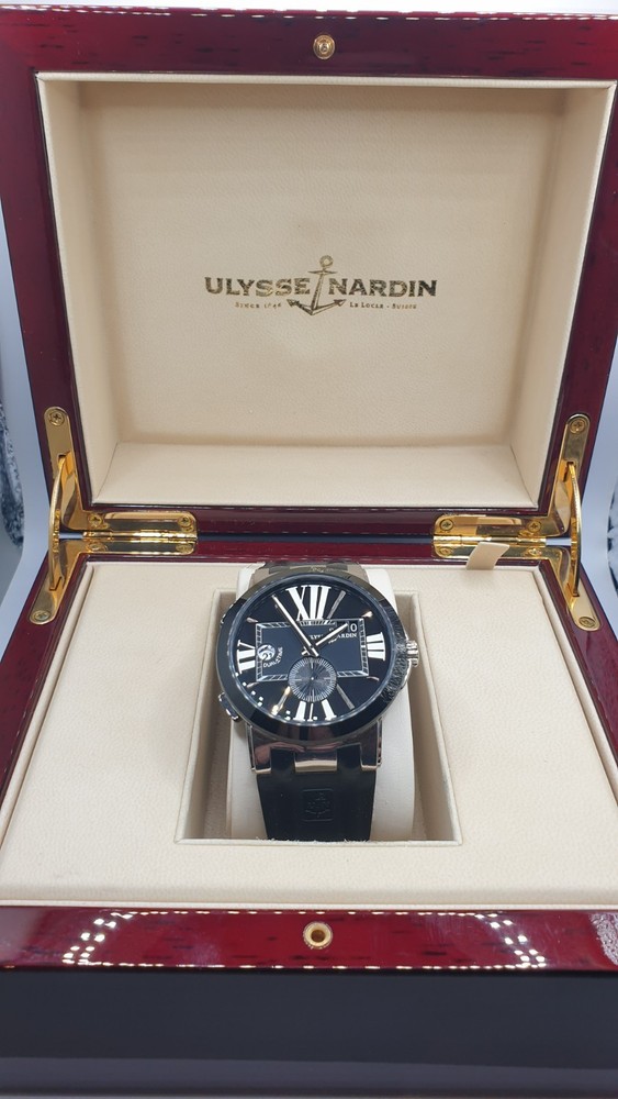 Ulysse Nardin Executive Men’s Black Rubber Band Watch – 243-00