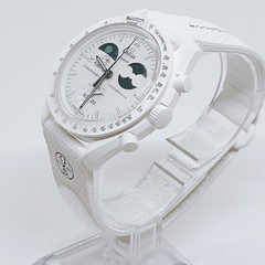 Swatch OMEGA Snoopy SO33W701L Mission To The Earthphase Mooshine White Gold