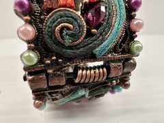 Vintage Narmi Quartz Analog – Women’s Filigree Watch – Beads Gems Hinged Cuff