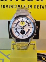 Invicta Special Edition Replica Racing Car w/ Invicta 50437 45mm Watch Bundle!