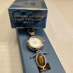 NIB Vintage Avon Tiger’s Eye Cabochon Link Watch Mother of Pearl Face Box