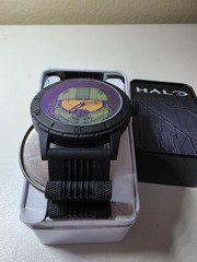 HALO Quartz Analog Wristwatch Black Rubber Strap w/ Tin Box